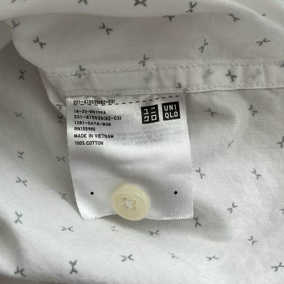 Uniqlo White Patterned Button Down Shirt - Picture 5 of 5